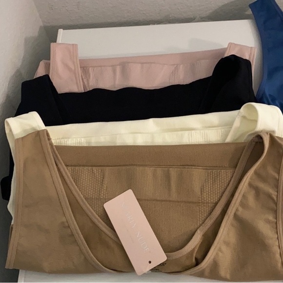 ❗️𝗠𝗨𝗦𝗧 𝗦𝗘𝗟𝗟 𝗗𝗢𝗡𝗔𝗧𝗜𝗡𝗚 𝗝𝗨𝗡 𝟭 Nearly Nude Shape Wear Tanks XL - Picture 2 of 5